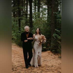 Elegant Lace Wedding Dress